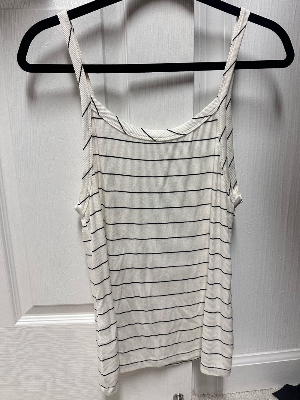 Nine Britton White & Black Striped Tank Top – Size Large